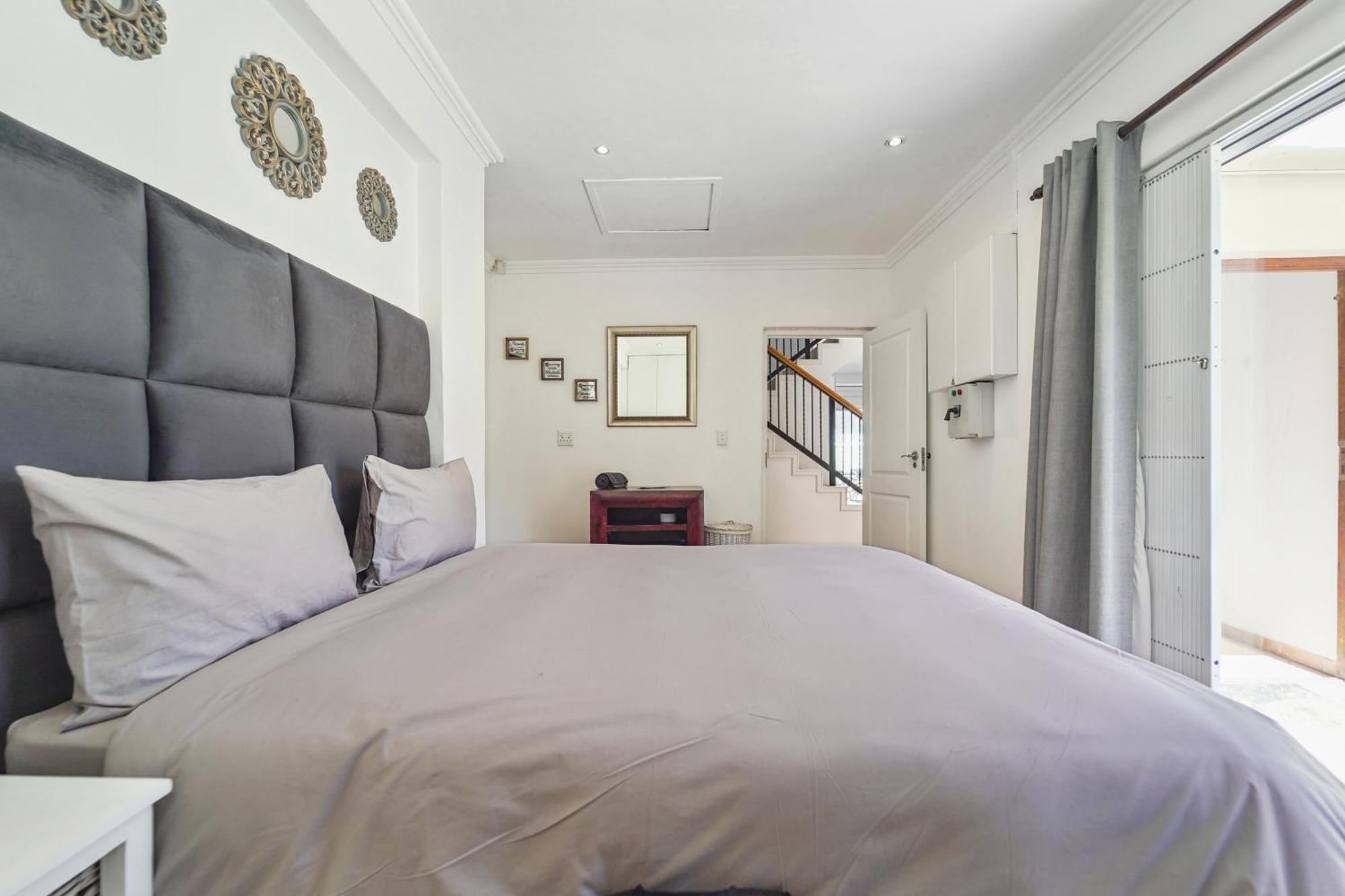 Beachfront Hout Bay *